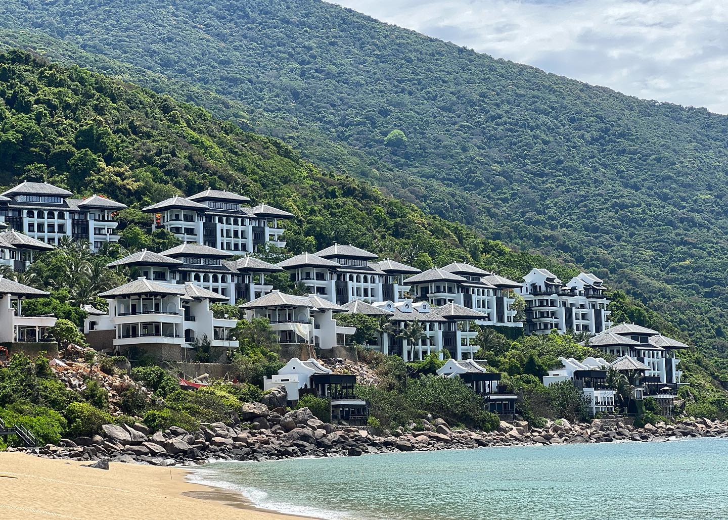 Sun Group - Chủ đầu tư dự án Sun Riverpolis Đà Nẵng 4 InterContinental Danang Sun Peninsula Resort (Đà Nẵng)